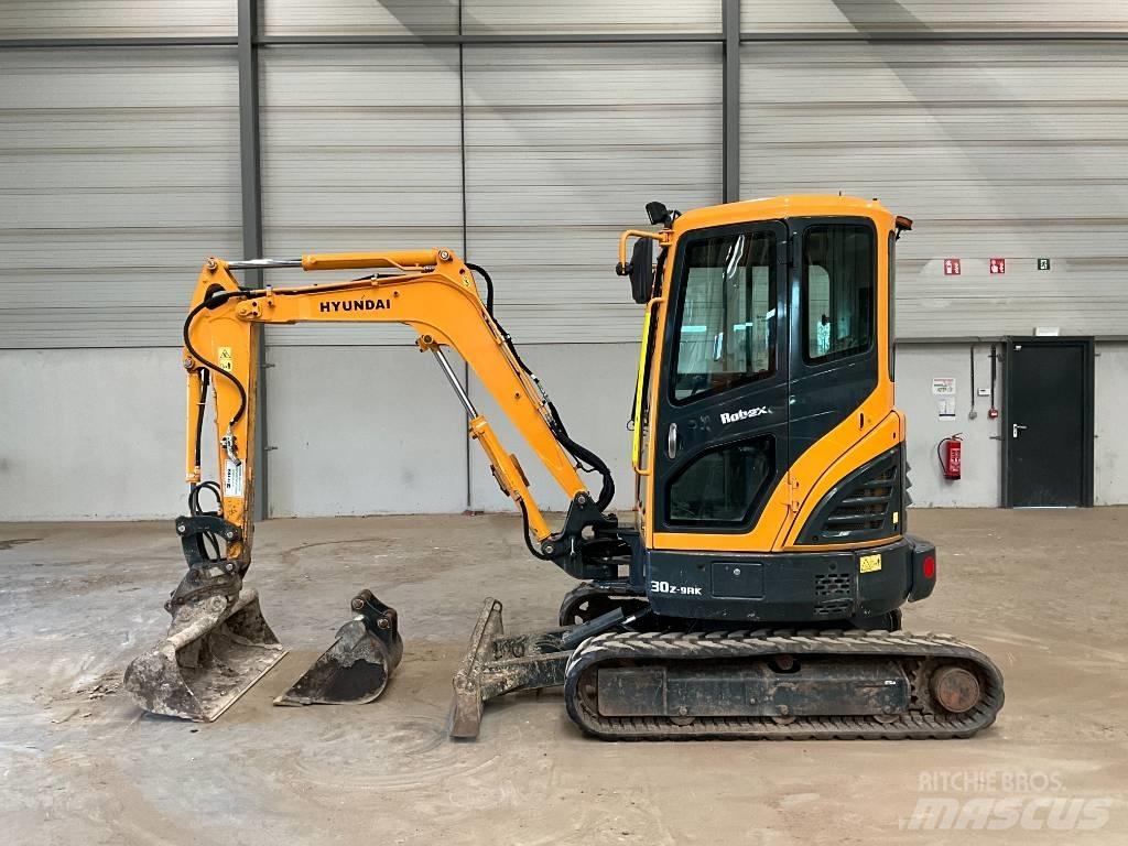 Hyundai R30 Z-9AK Mini Escavadoras <7t