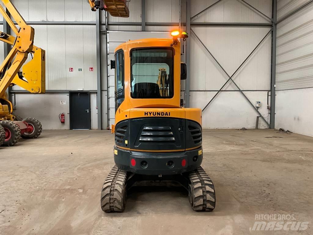 Hyundai R30 Z-9AK Mini Escavadoras <7t