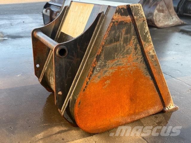 Manitou USED BUCKET Baldes