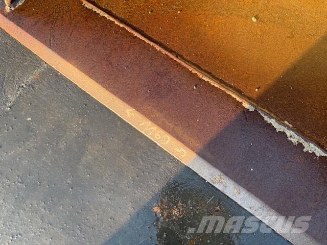 Manitou USED BUCKET Baldes