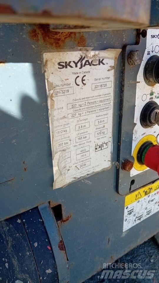 SkyJack SJ 3219 Elevadores de tesoura