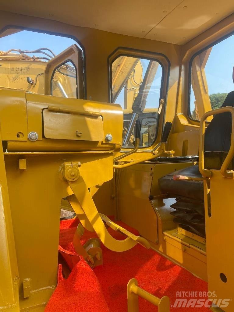 CAT D 8 K Dozers - Tratores rastos