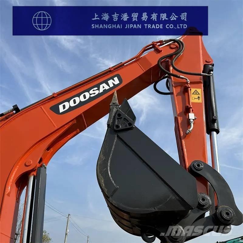 Doosan DX 60 Mini Escavadoras <7t