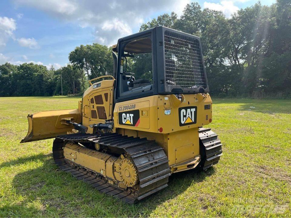 CAT D 3 K 2 LGP Dozers - Tratores rastos