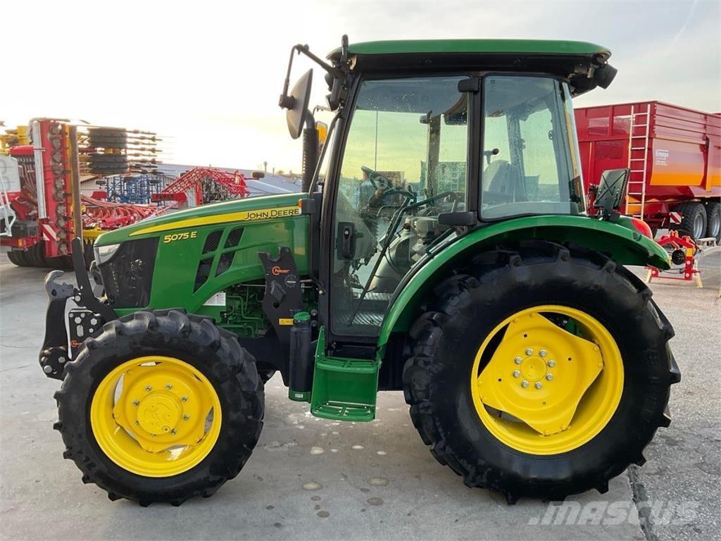 John Deere 5075E Tratores Agrícolas usados