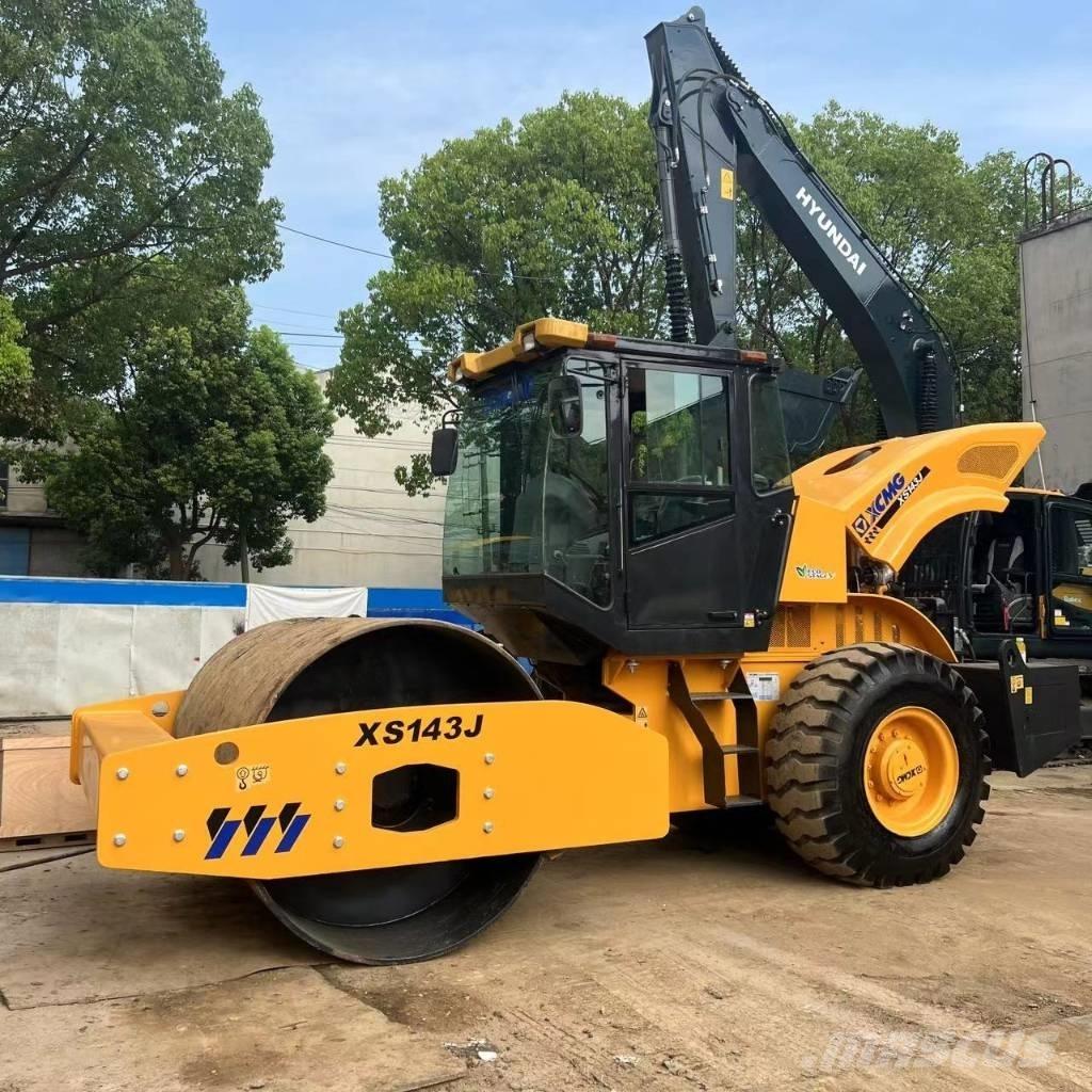 XCMG XS 143 Cilindros Compactadores monocilíndricos