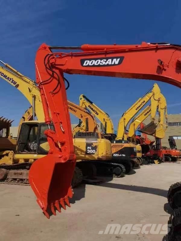 Doosan DX 225 Escavadoras de rastos