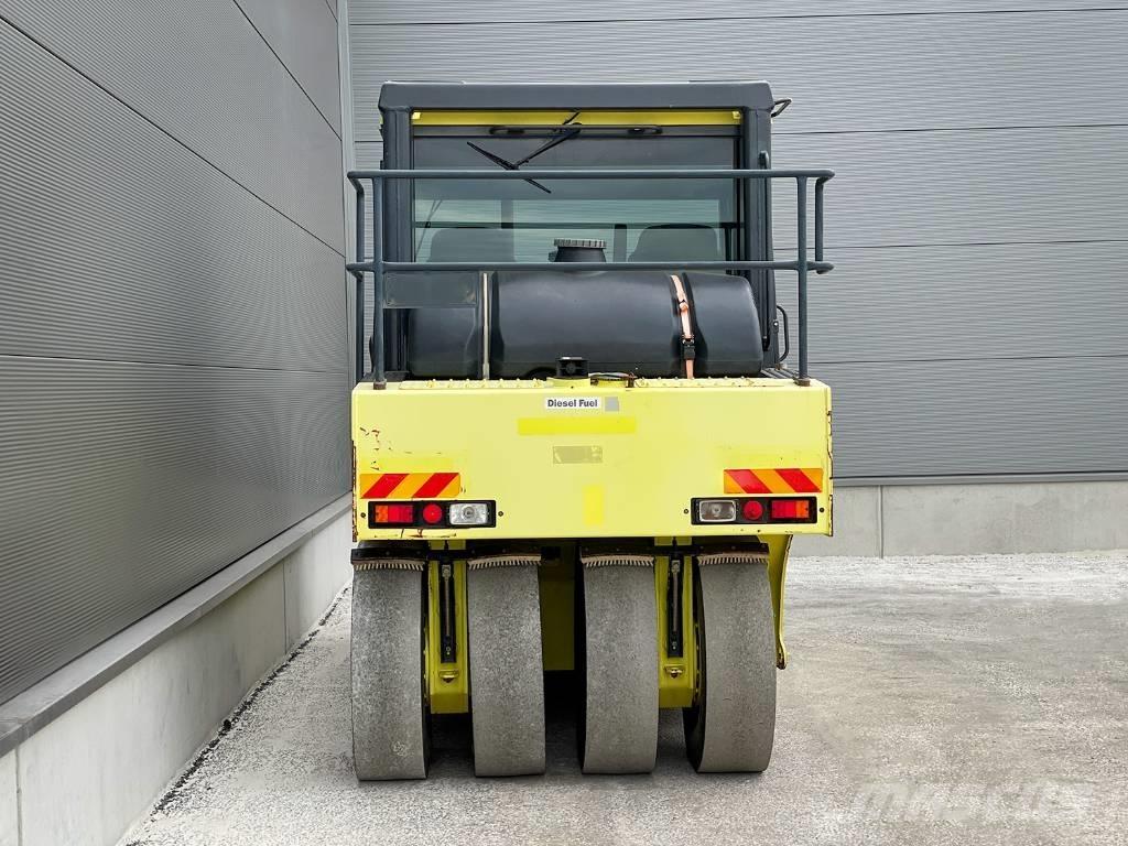 Ammann AP 240 Cilindros Compactadores de pneus