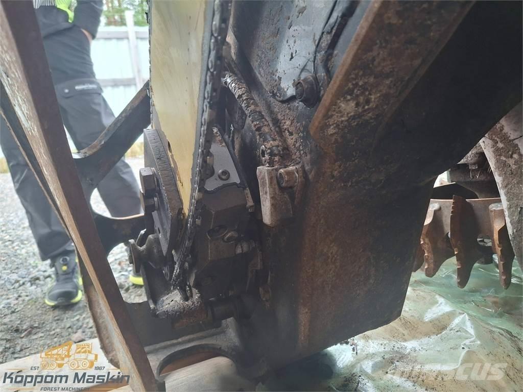 Komatsu C124 Cabeças de ceifeiras