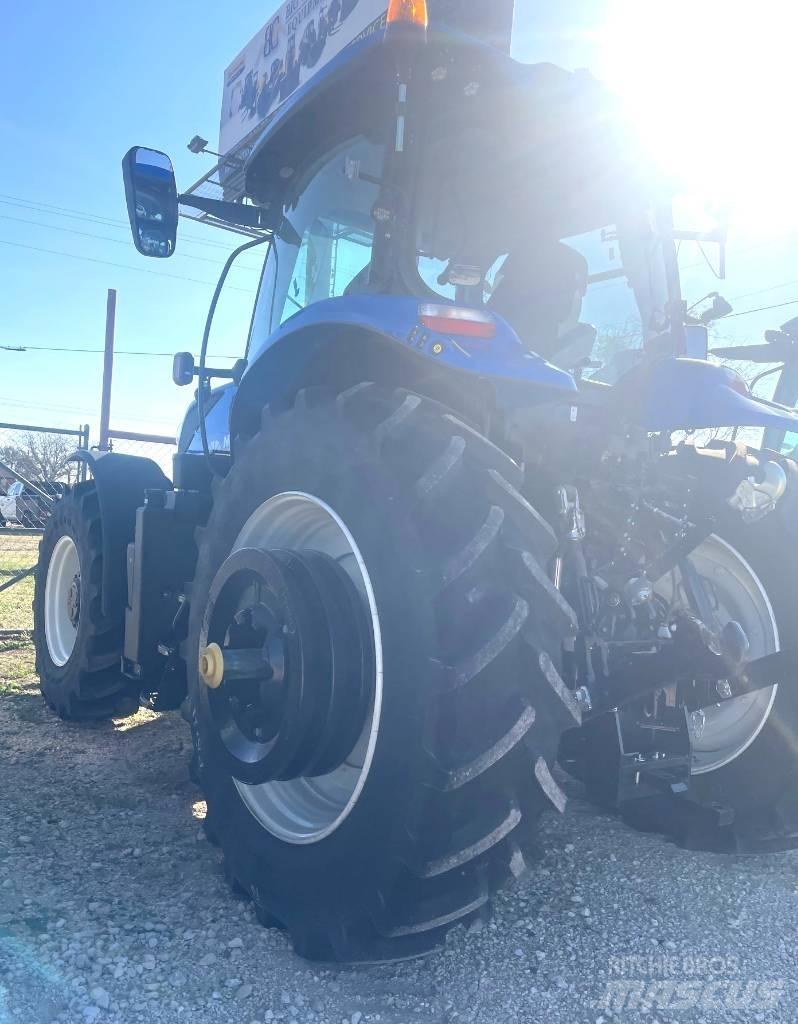 New Holland T 7.210 Tratores Agrícolas usados