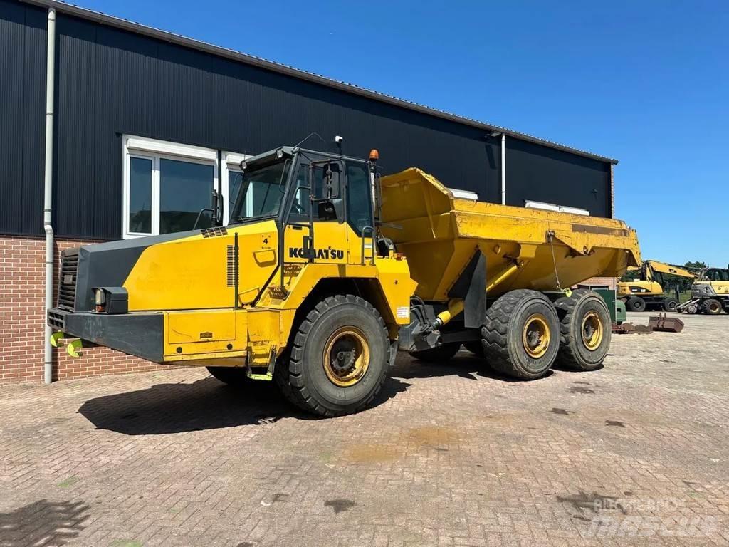 Komatsu HM300-2 Camiões articulados