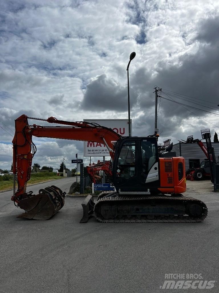 Hitachi ZX 135 US-6 Escavadoras de rastos
