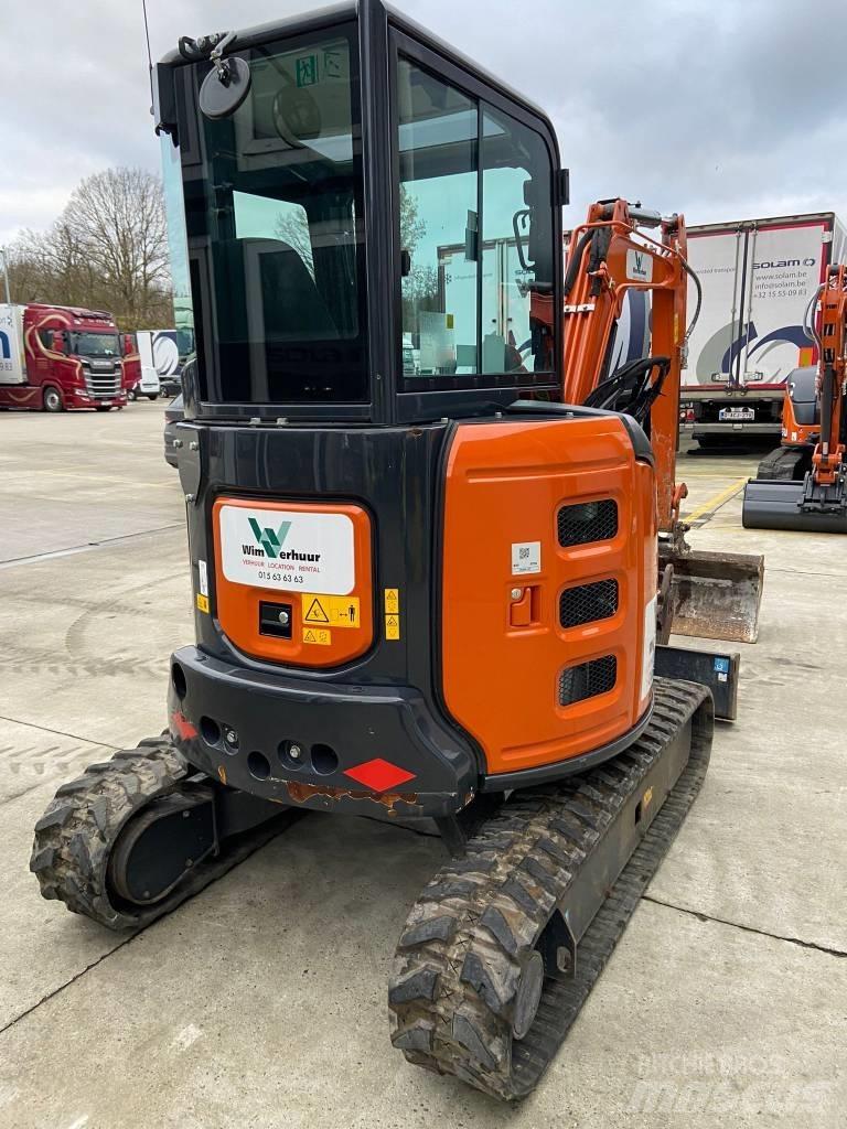 Hitachi ZX 33 U-6 Mini Escavadoras <7t