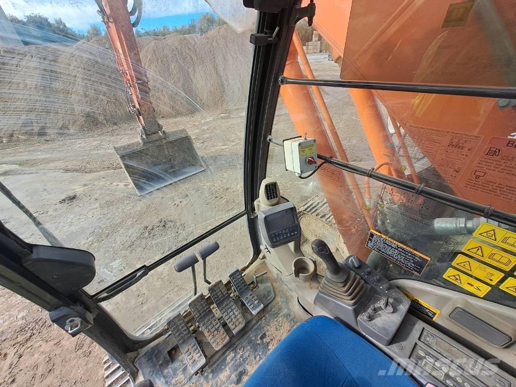 Hitachi ZX225USLC-3 Escavadoras de rastos