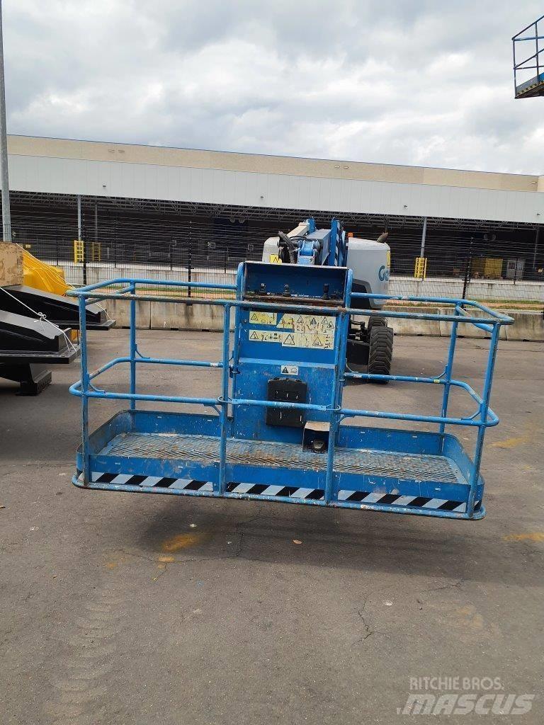GENIE Z-62/40 Elevadores braços articulados