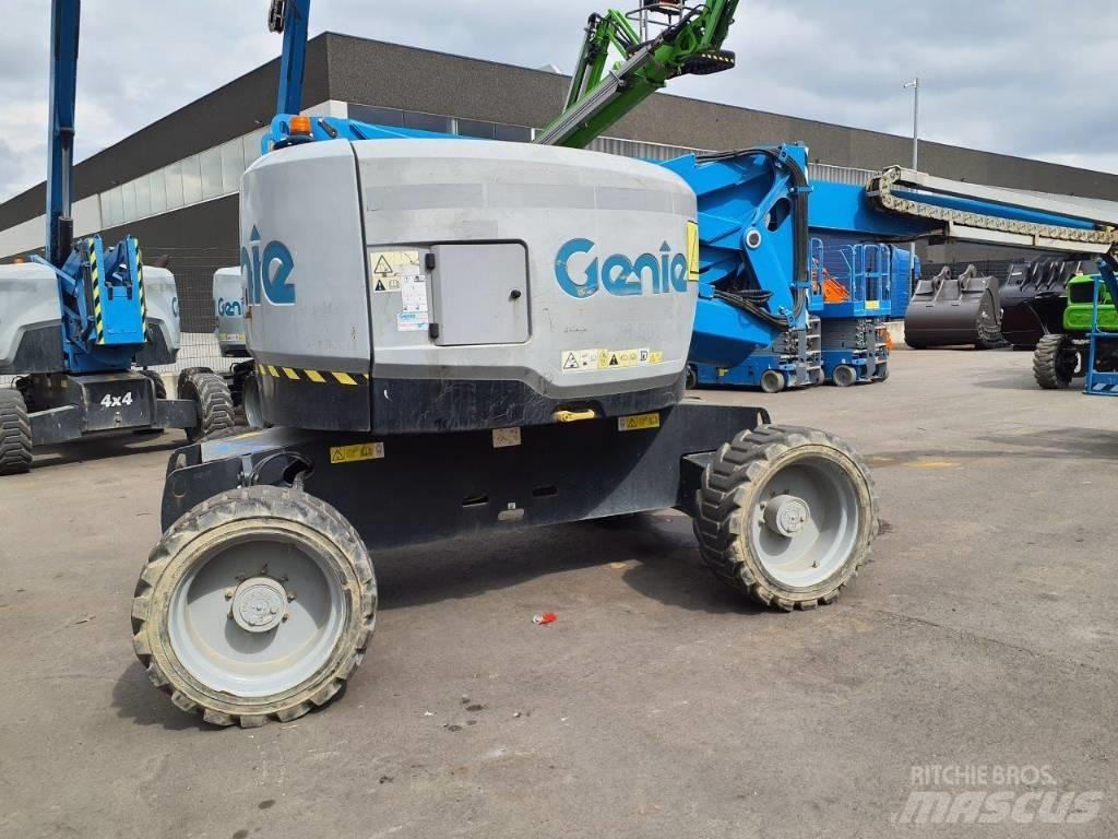 GENIE Z-62/40 Elevadores braços articulados