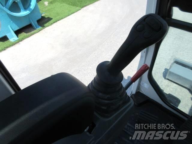 Takeuchi TB 240 Mini Escavadoras <7t