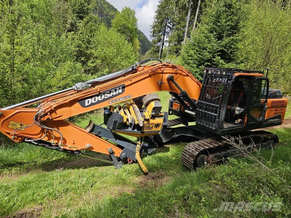 Doosan DX 235 NLC - 5 Escavadoras florestais