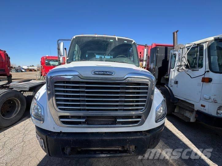 Freightliner M2 Camiões caixa desmontável com elevador de cabo