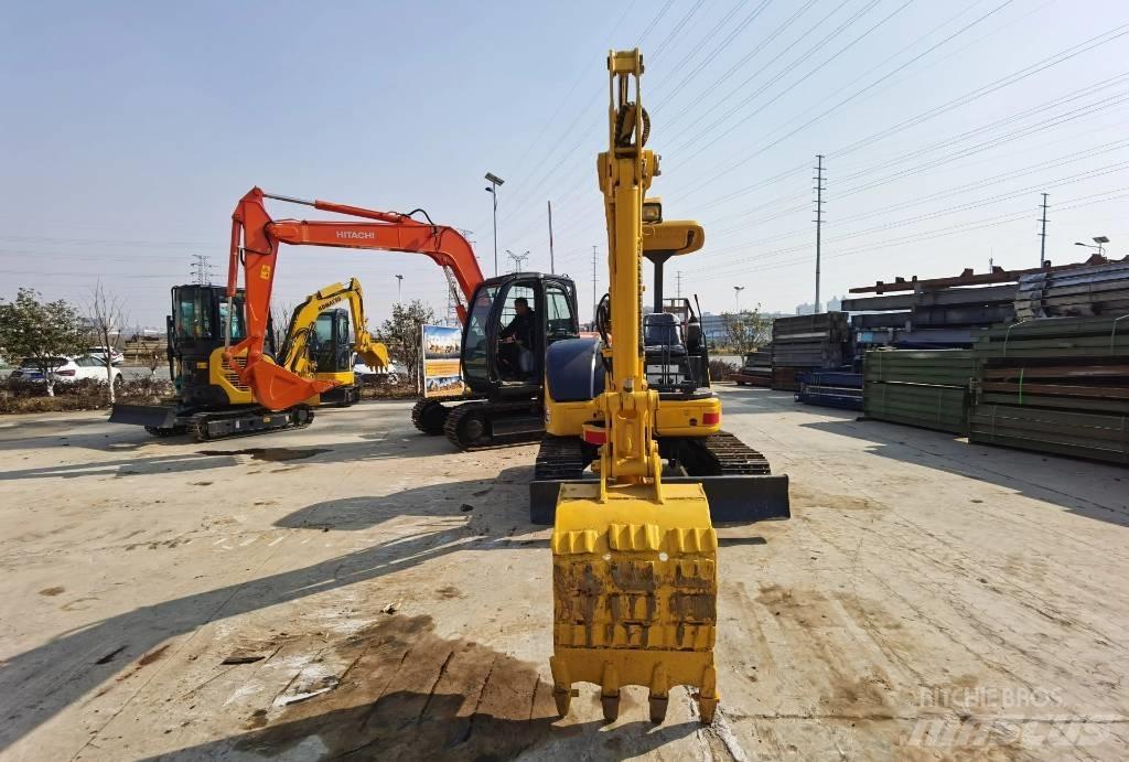 Komatsu PC 40 MR Mini Escavadoras <7t