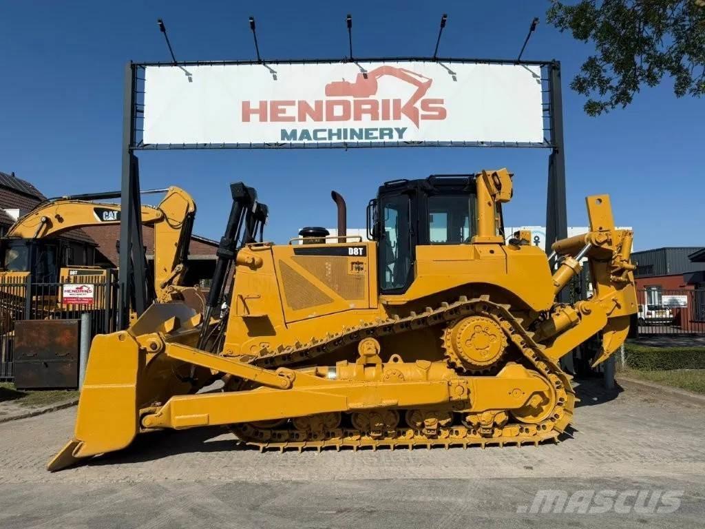 CAT D8T (D8R) Dozers - Tratores rastos