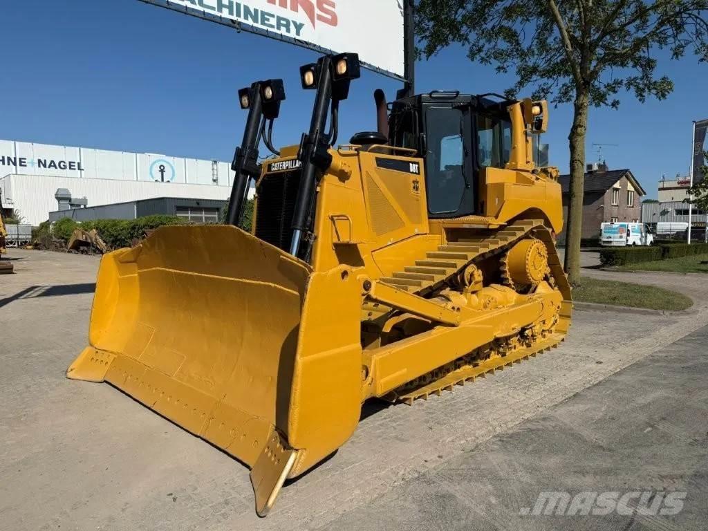 CAT D8T (D8R) Dozers - Tratores rastos