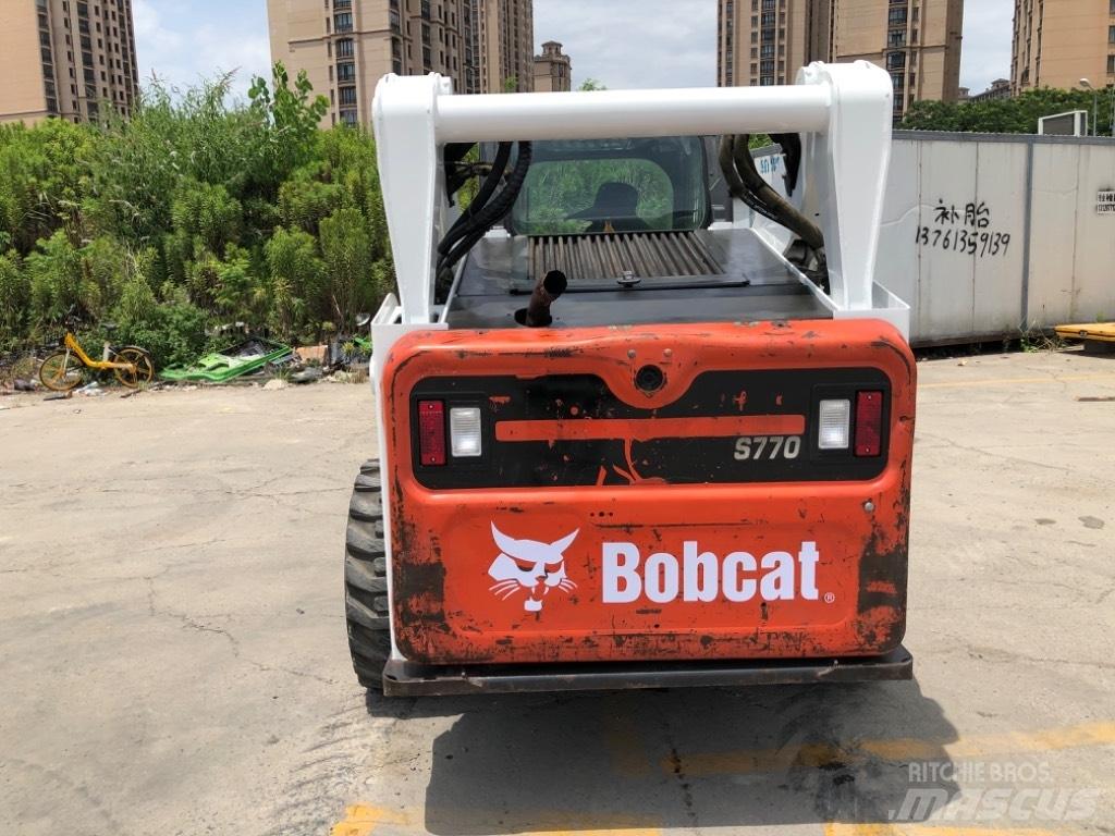 Bobcat S 770 Carregadoras de direcção deslizante