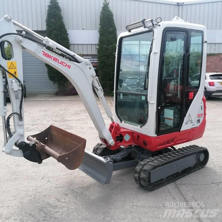 Takeuchi TB216 Mini Escavadoras <7t