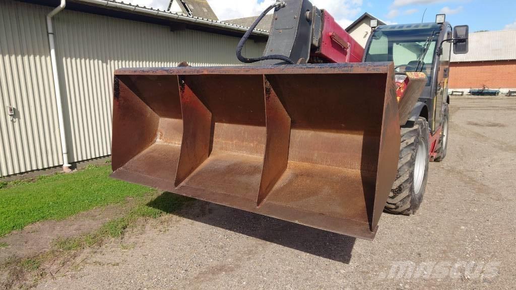 New Holland LM 1345 Manipuladores telescópicos