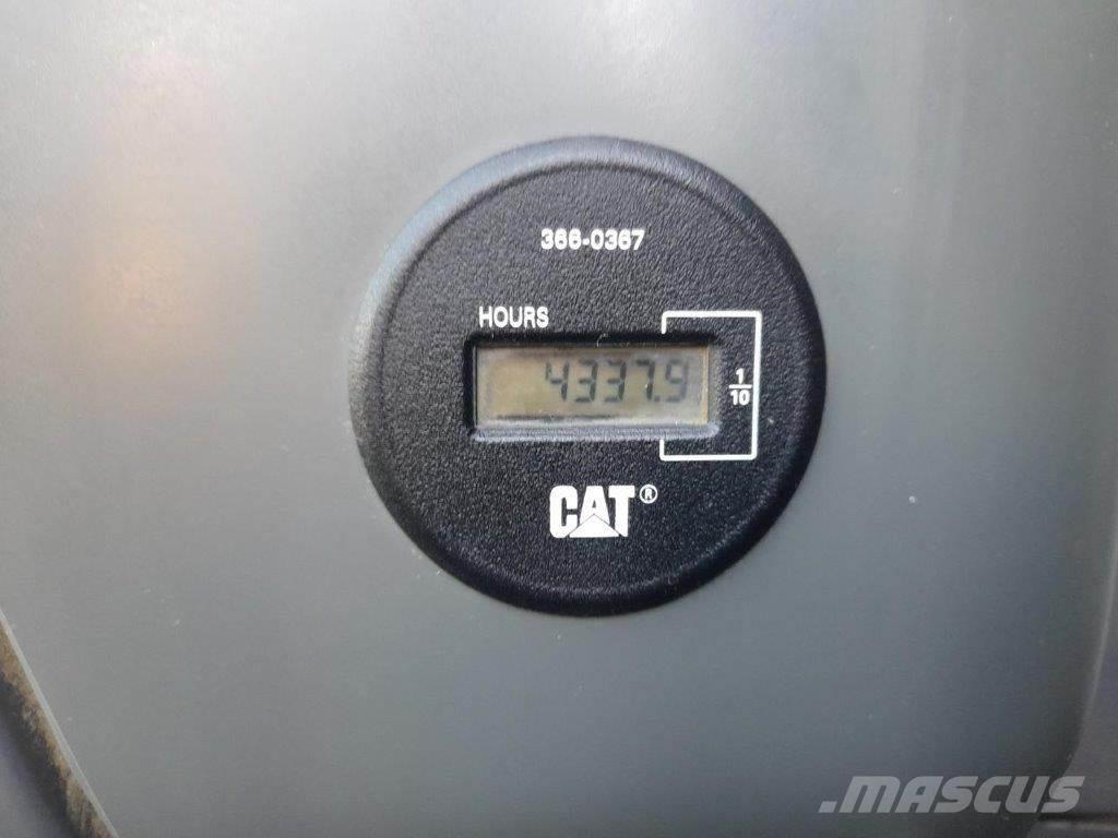 CAT 311 F BLADE Escavadoras de rastos