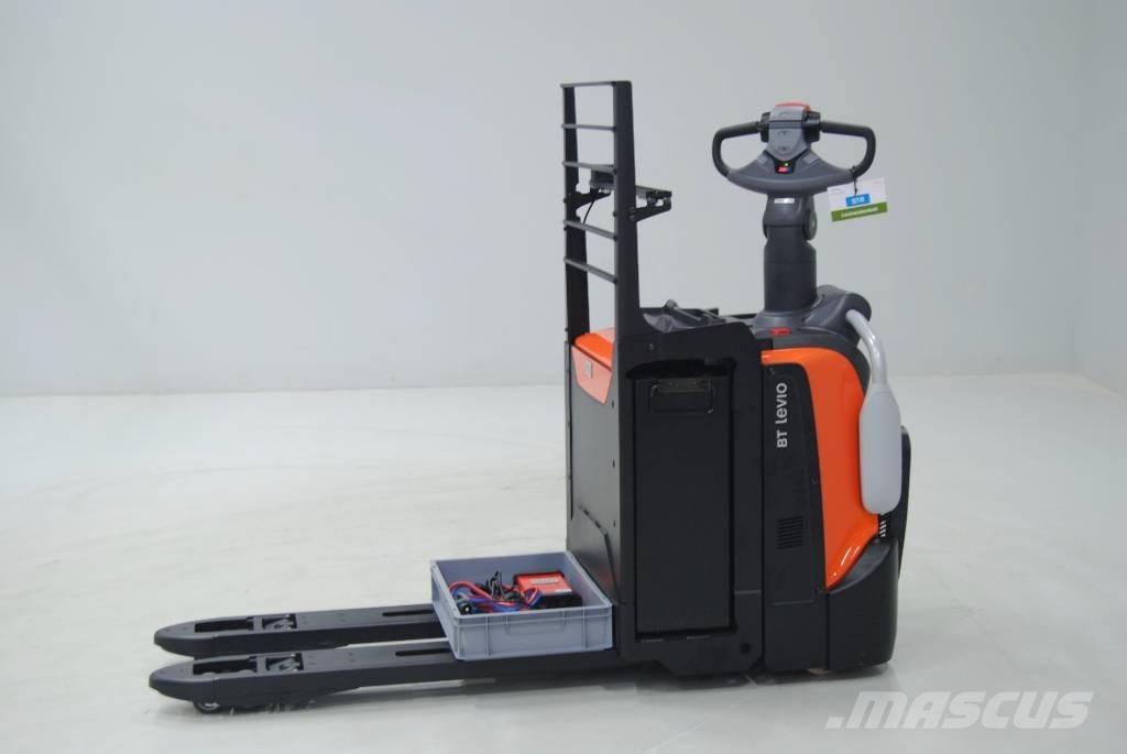 Toyota LPE250 Porta-paletes com plataforma