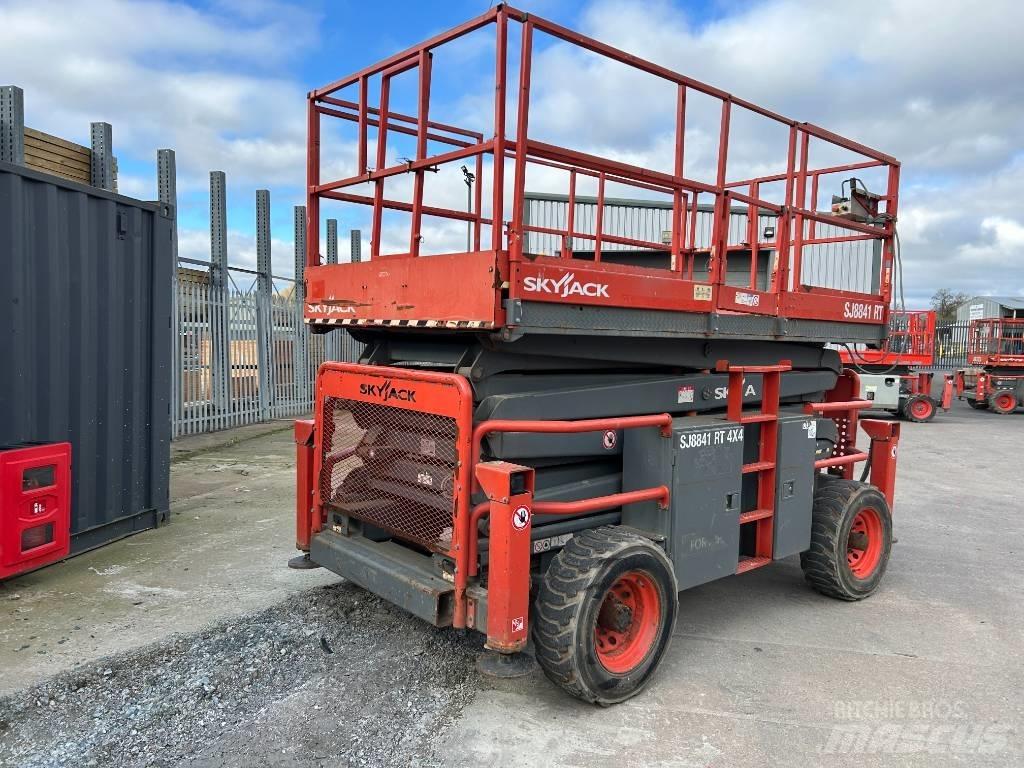 SkyJack SJ 8841 RT Elevadores de tesoura