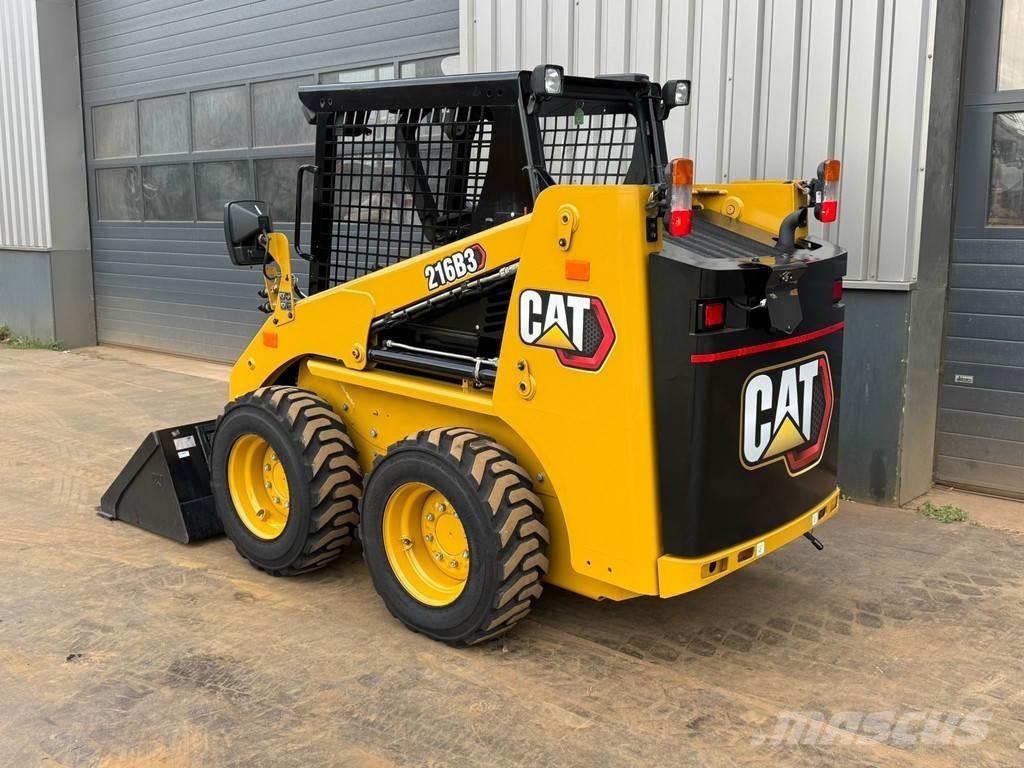 CAT 216B3 Pás carregadoras de rodas