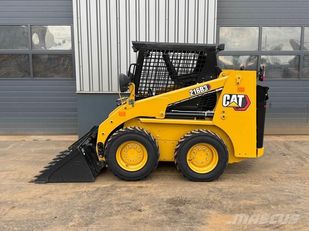 CAT 216B3 Pás carregadoras de rodas