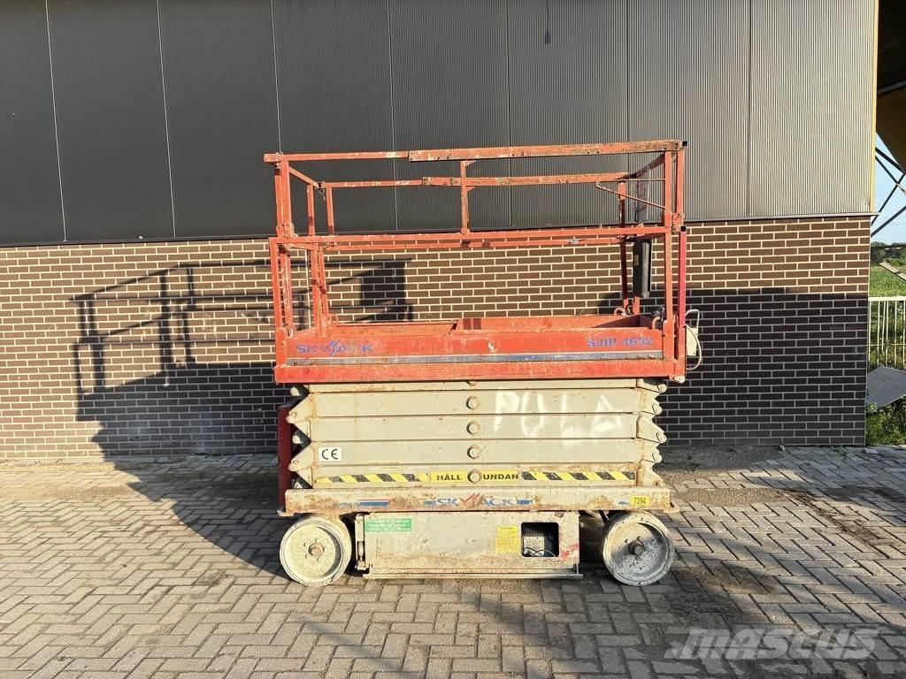 SkyJack 3246 Elevadores de tesoura