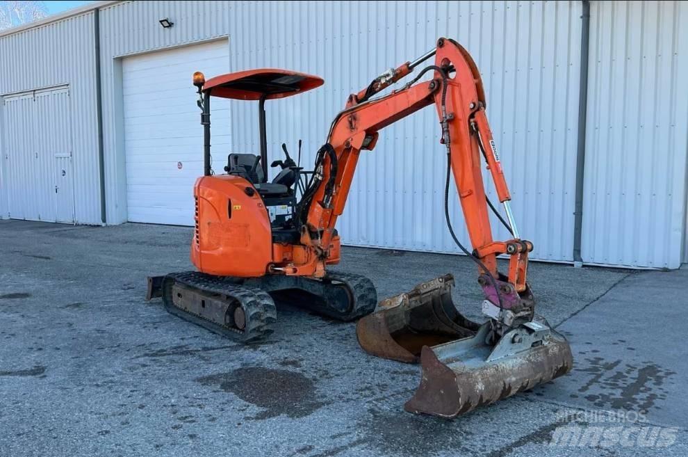 Komatsu PC 26 MR Mini Escavadoras <7t