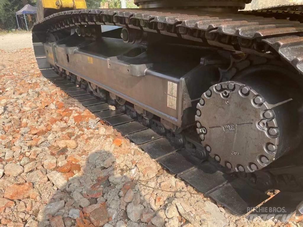 Komatsu PC 200 Escavadoras de rastos
