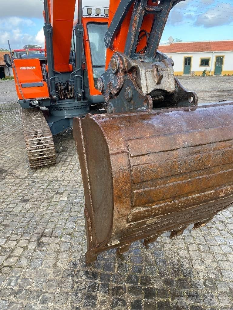 Doosan DX 220 NLC Escavadoras de rastos