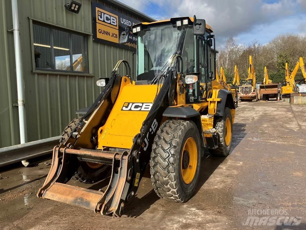 JCB 411 Pás carregadoras de rodas