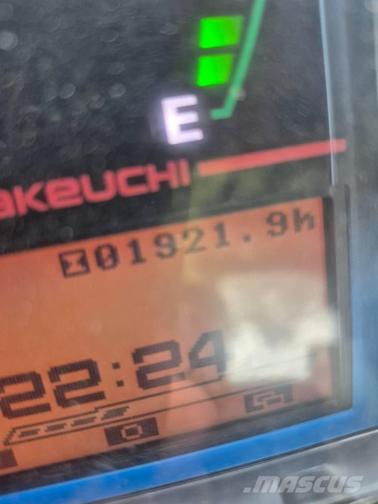 Takeuchi TB 325 R Mini Escavadoras <7t