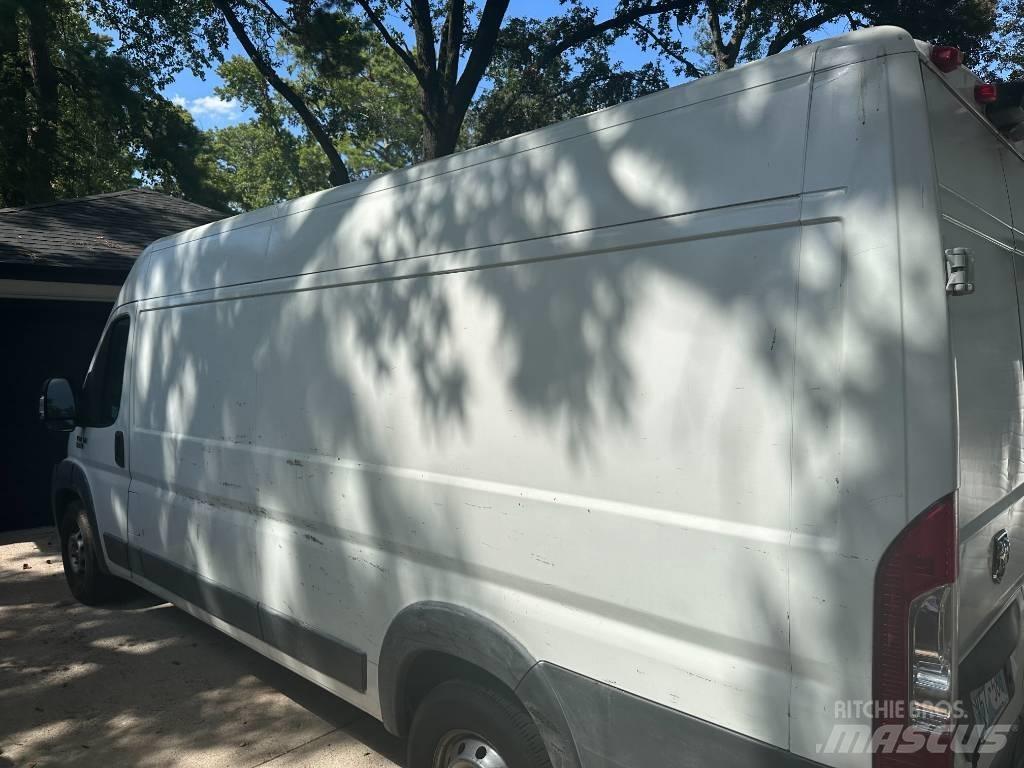 Dodge promaster Camiões de caixa fechada