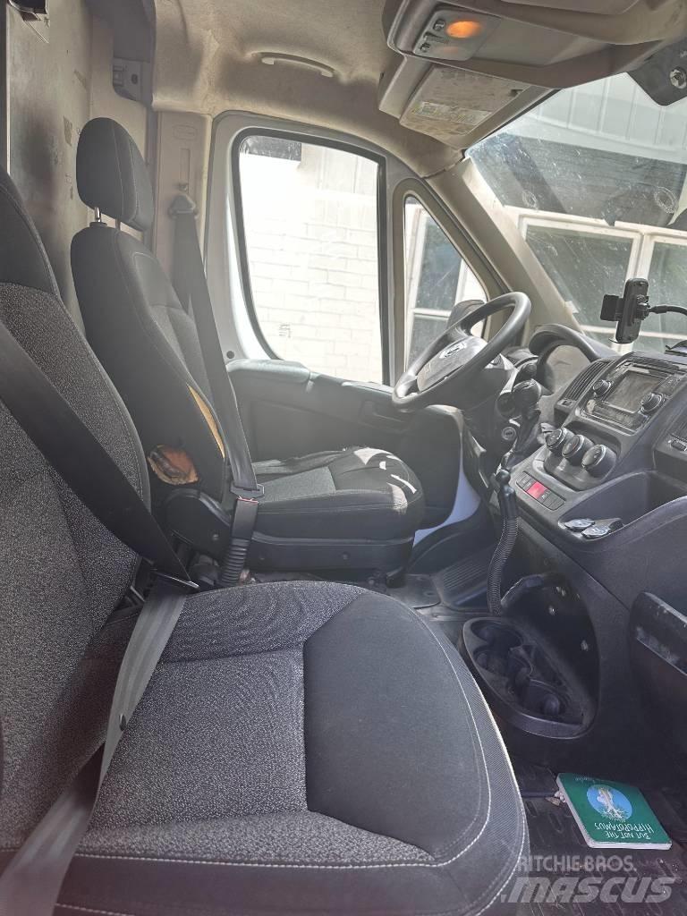 Dodge promaster Camiões de caixa fechada