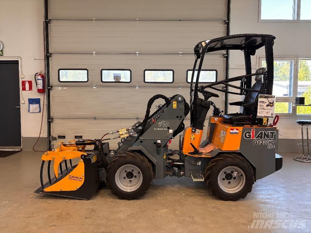 GiANT G 1200 TELE Carregadora multifunções