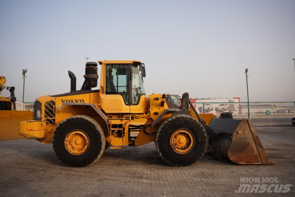 Volvo L 120 F Pás carregadoras de rodas
