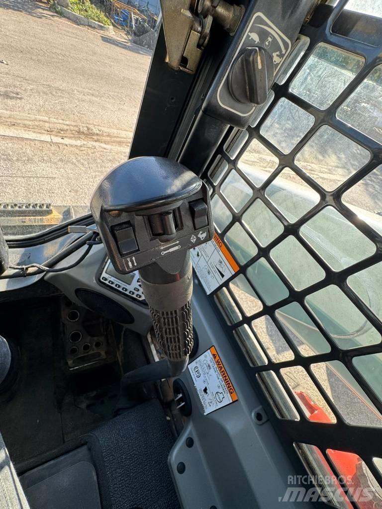 Bobcat T 770 Carregadoras de direcção deslizante