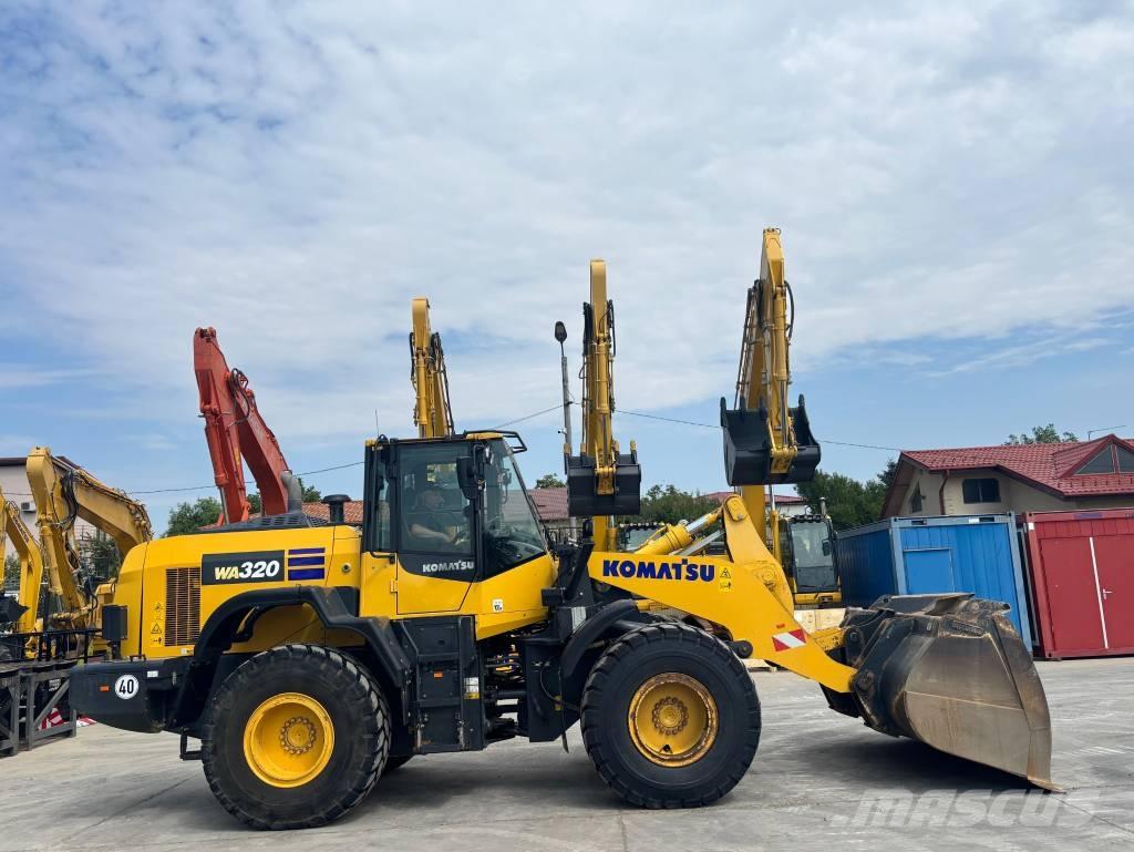Komatsu WA 320-8 Pás carregadoras de rodas
