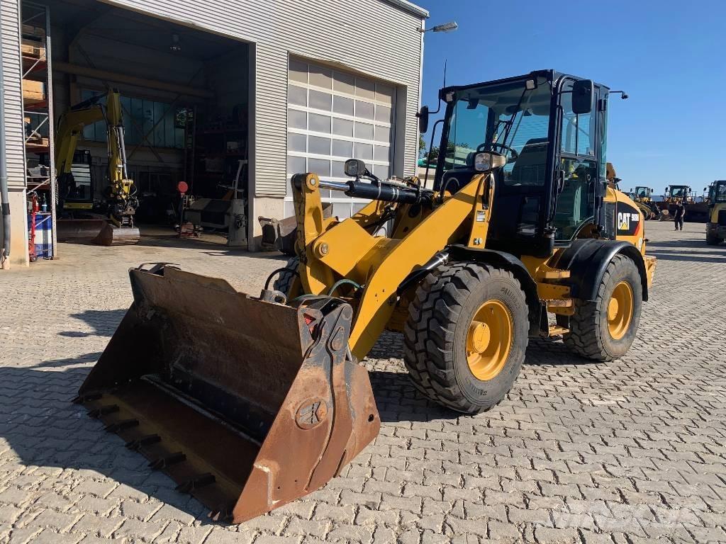 CAT 908M Pás carregadoras de rodas