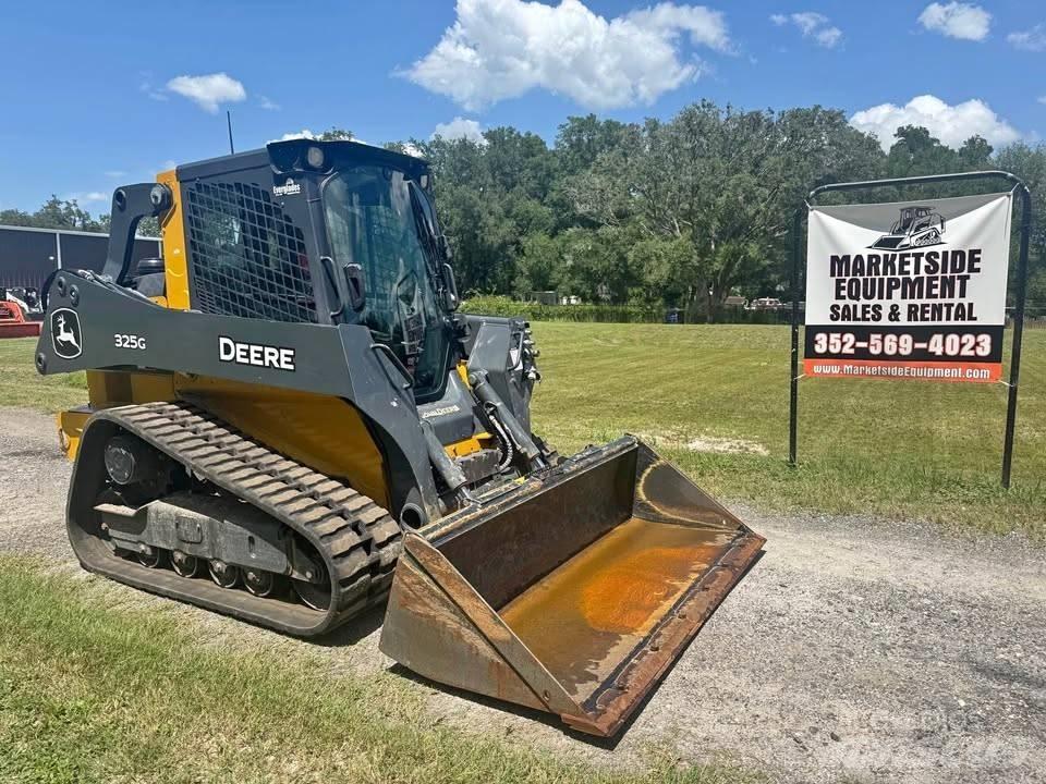 John Deere 325 Carregadoras de direcção deslizante
