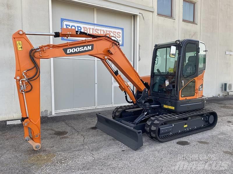 Doosan DX 63-3 Mini Escavadoras <7t