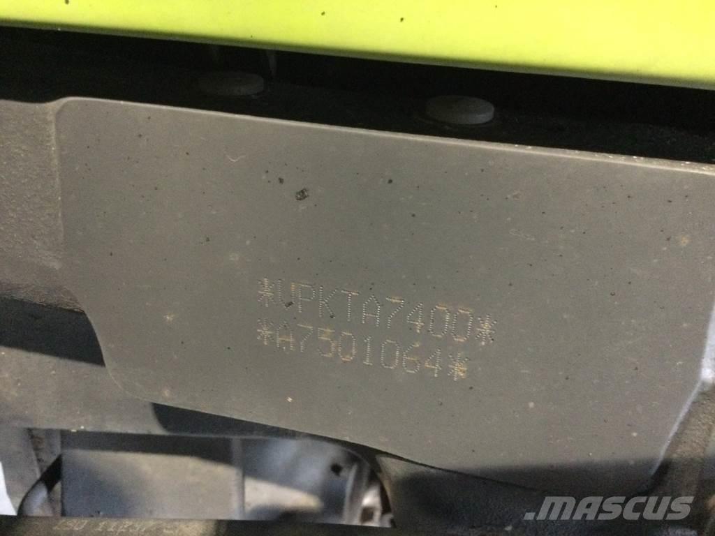 CLAAS ARION 550 Tratores Agrícolas usados